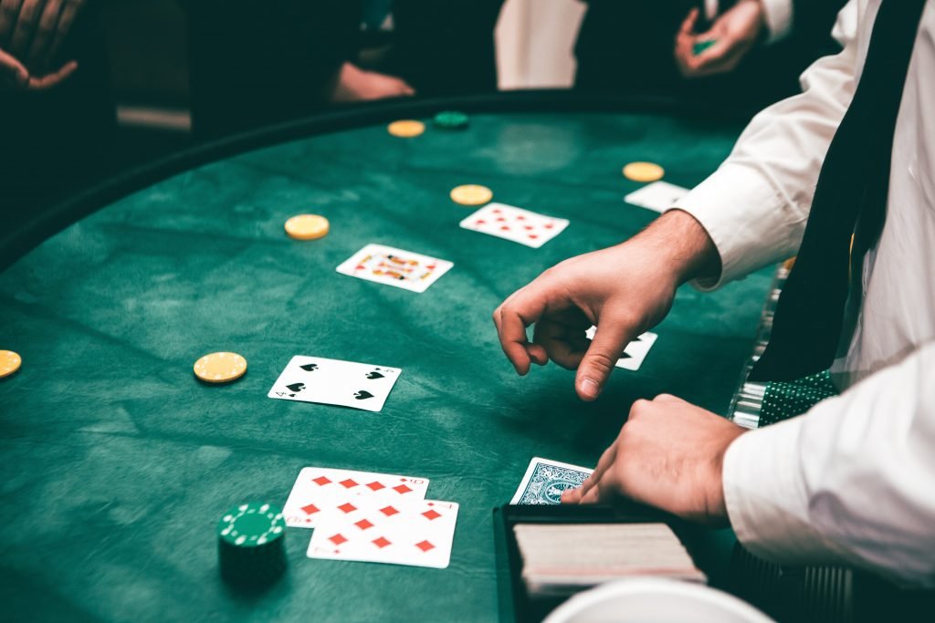 Variety Of The Games As One Of The Benefits Of Playing Roulette Online