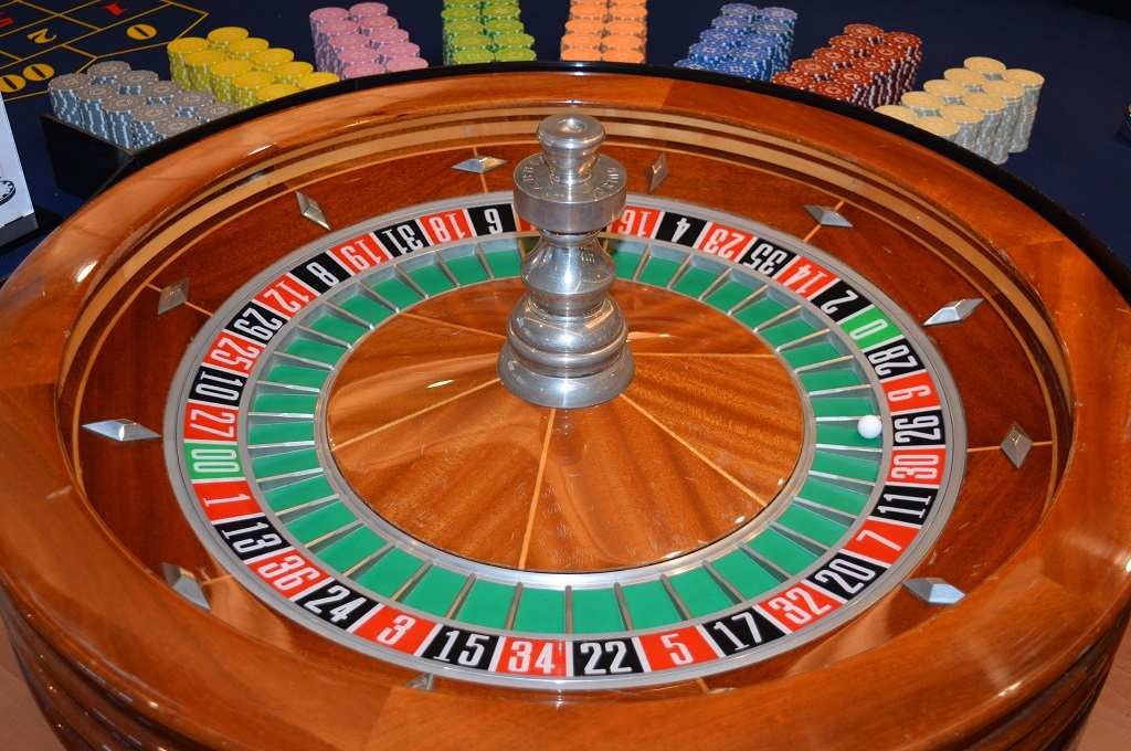ONLINE BLACKJACK: RULES AND TERMINOLOGY